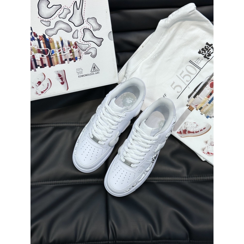 l**is V*t*n sneakers